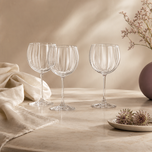 Crystalex čaše, Blommé čaše, koktel čaše, gin tonic čaše, čaše za gin tonic, čaše za spritz, rebraste čaše, čaše s utorima, elegantne čaše, staklene čaše, čaše 460 ml, set čaša 3 kom, čaše za koktele, čaše za miješana pića, čaše za desert, čaše za sladoled, floralne čaše, moderne čaše, zaya čaše, čaše za poklon, čaše za apartmane, čaše za terasu, ljetne čaše, luksuzne čaše, čaše za piće, čaše online Hrvatska, Crystalex Blommé, bohemia crystal čaše, minimalističke čaše, elegantno serviranje pića