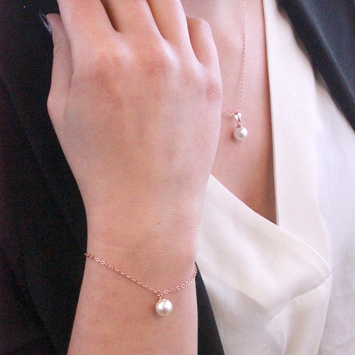 ZAYA x MYC Paris 🇫🇷 – Crystal Pearl 18K narukvica (Rose Gold & Crystal)