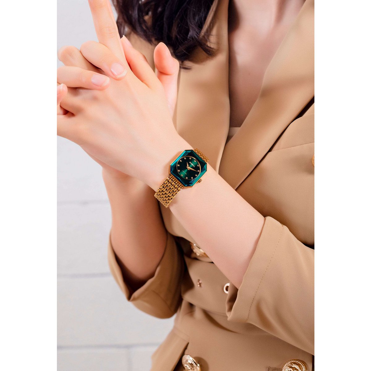 ZAYA x Jowissa 🇨🇭 – Švicarski sat Facet Radiant (Gold / Emerald Green)