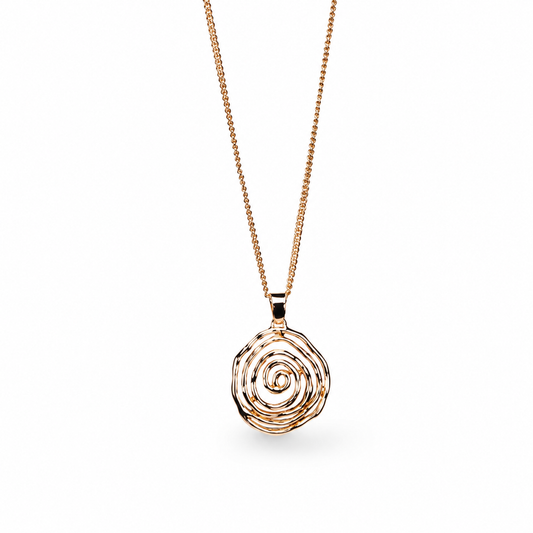 spiral ogrlica, spiral necklace, spiral privjesak, rose gold ogrlica, ogrlica ružičasto zlato, minimalistička ogrlica, elegantna ogrlica, dugi lančić, lančić s privjeskom, ženska ogrlica, modni nakit, ZAYA ogrlica, ZAYA x EHAWA, EHAWA nakit, poklon za nju, svakodnevna ogrlica, bezvremenski nakit, moderni nakit, premium fashion jewelry, trendy ogrlica, layering ogrlice, elegantni lančić, spiral jewelry, contemporary jewelry, minimalist jewelry, rose gold jewelry, chic ogrlica, europski brend nakita, kvalitet